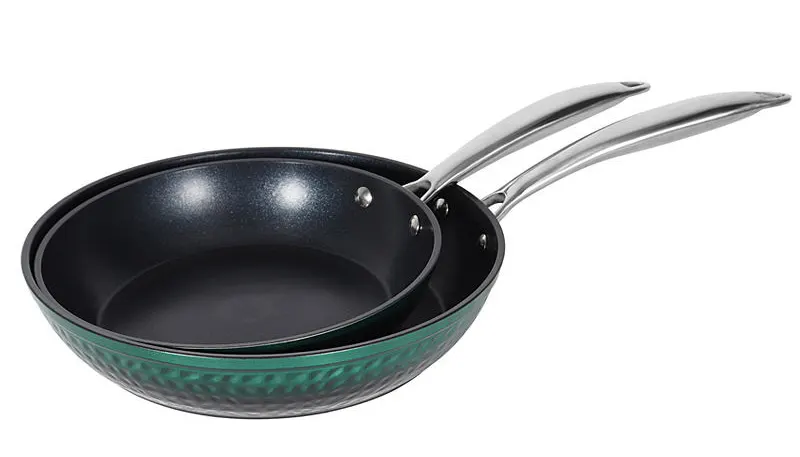 Aluminum frying pan