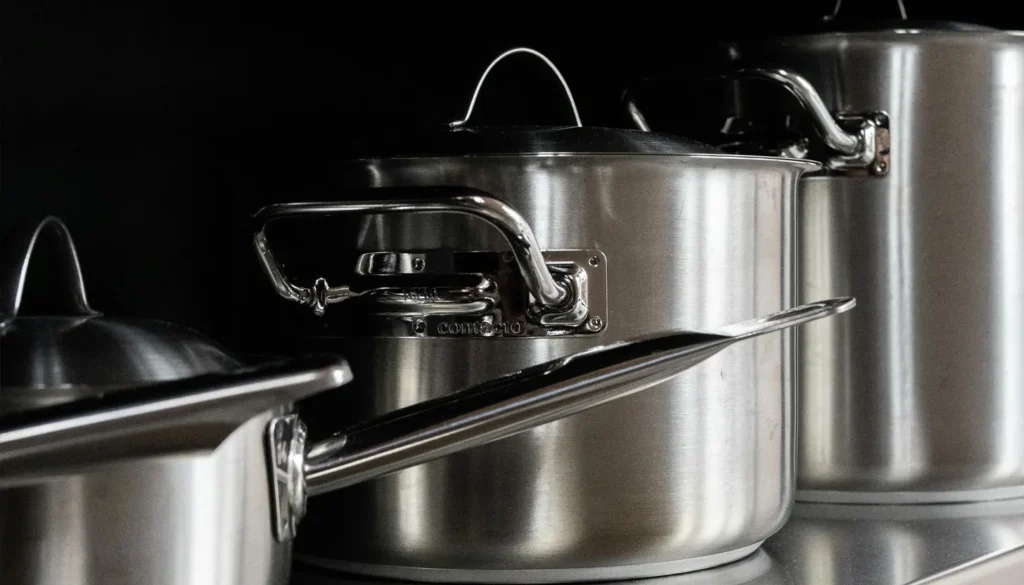 what-does-stainless-steel-cookware-customization-include